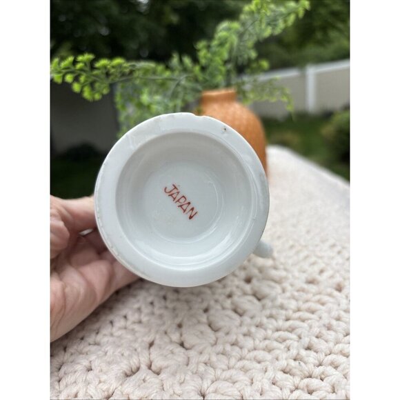 Royal Crown Smug Mug Blue Yellow Flowers Pedestal Mug - Picture 8 of 8